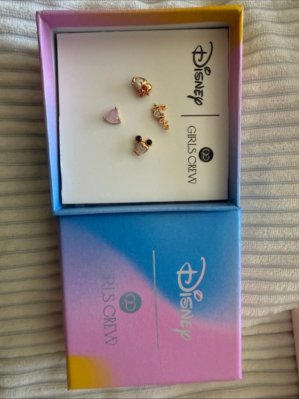 Disney girls crew studs new